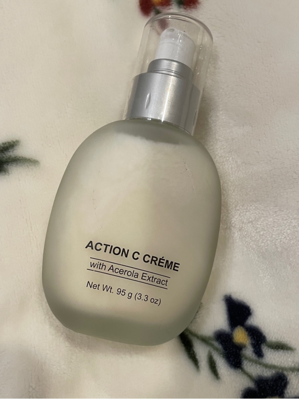 Action C Crème with Acerola Extract - Light Frosted Glass Bottle